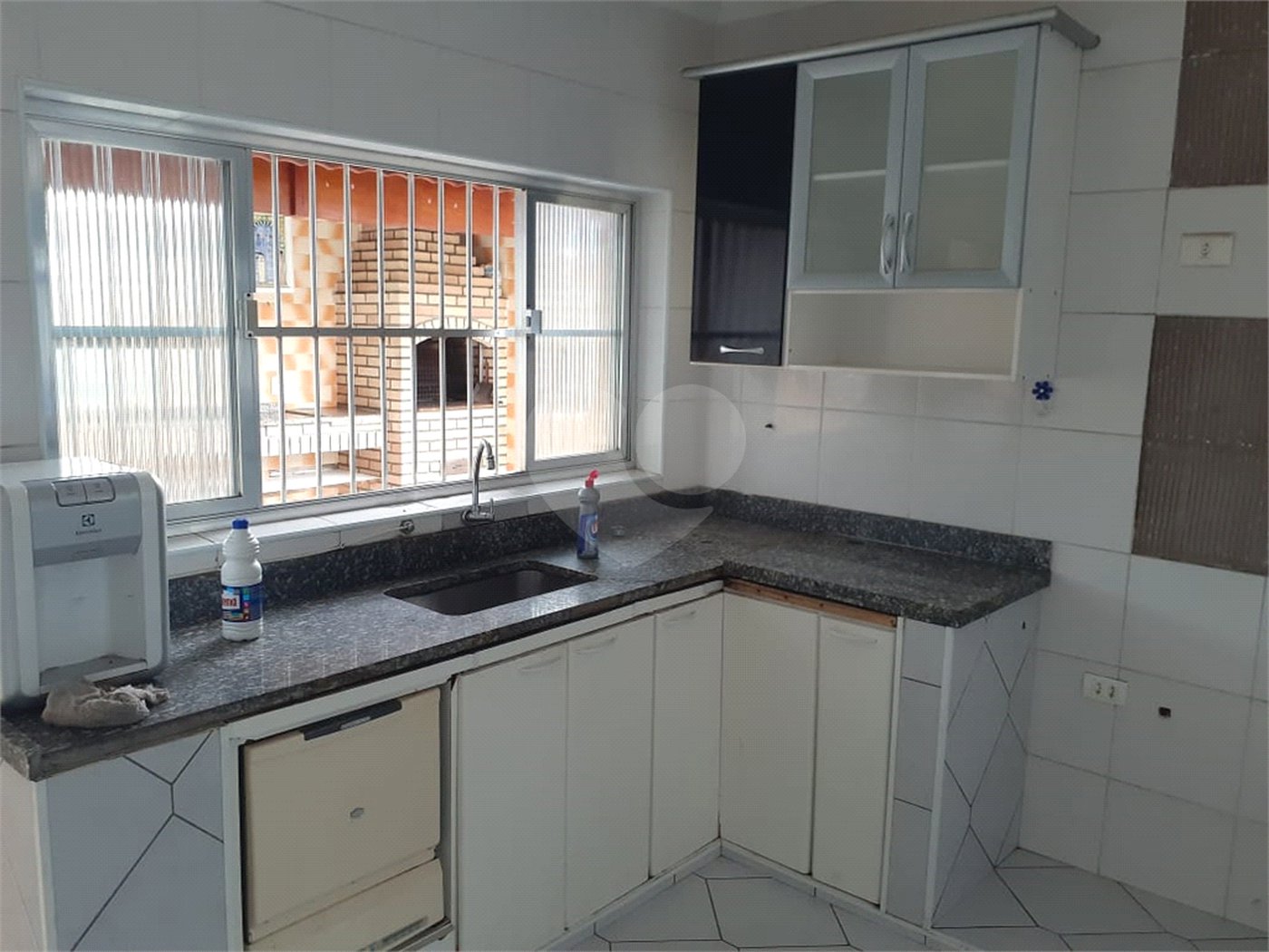 Sobrado à venda com 4 quartos, sendo 2 suítes, em Tremembé, São Paulo, SP