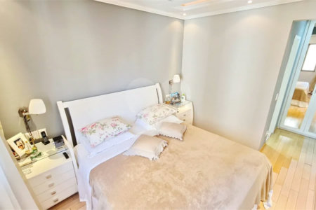 Apartamento à venda com 3 suítes em Santa Teresinha, São Paulo, SP
