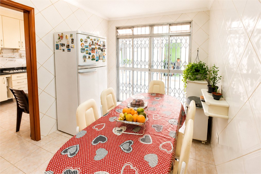 Casa à venda com 3 quartos, sendo 1 suíte, em Santo Amaro, São Paulo, SP