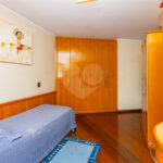 Casa à venda com 5 quartos, sendo 3 suítes,  no condomínio Residencial Morumbi, São Paulo - SP