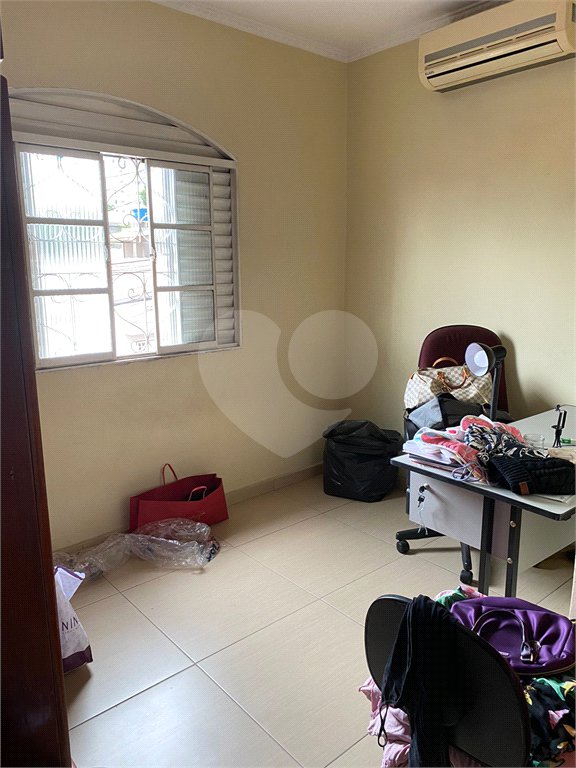Sobrado à venda com 3 quartos, sendo 1 suíte, em Vila Augusta, Guarulhos, SP