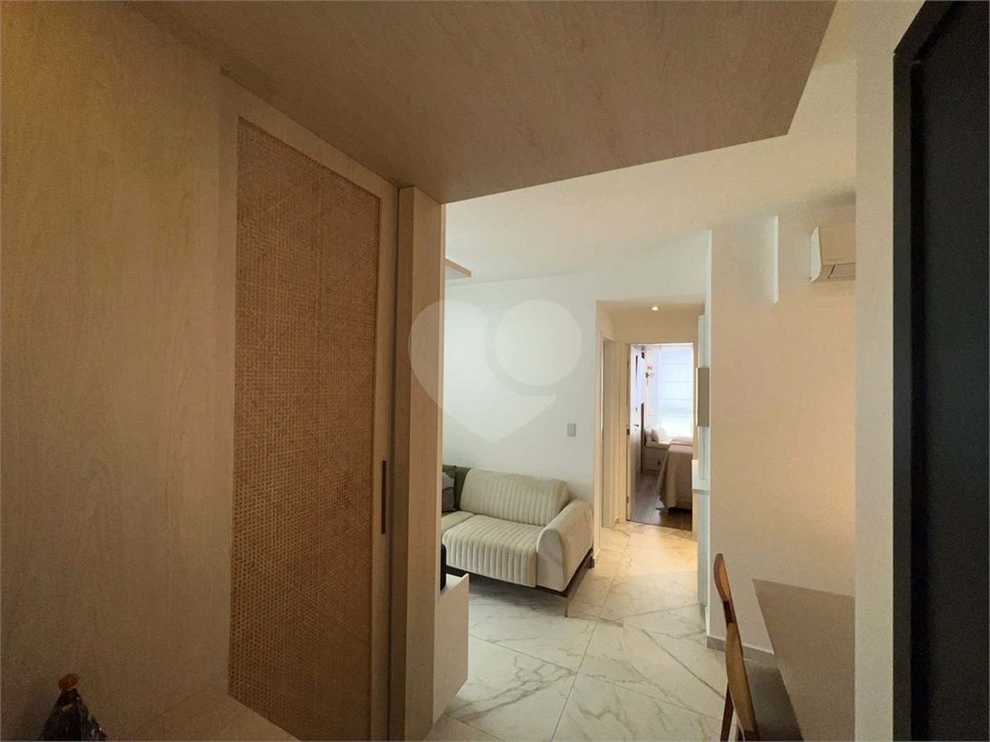 Apartamento à venda com 2 quartos, sendo 1 suíte, em Jardim Paulistano, Sorocaba, SP