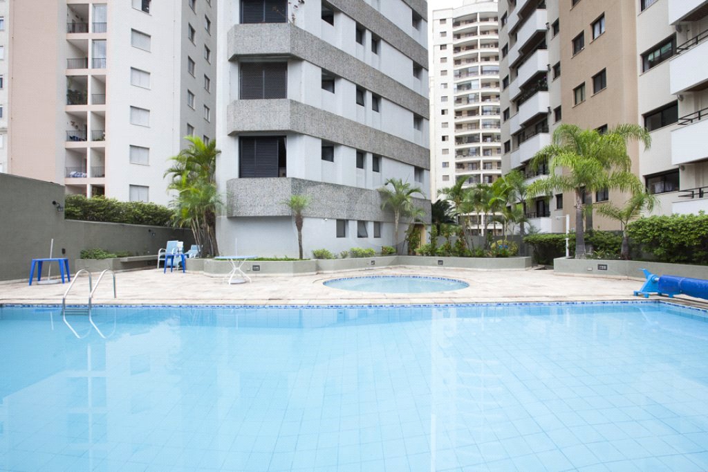 Apartamento à venda com 4 quartos, sendo 3 suítes,  em Santa Teresinha, São Paulo, SP