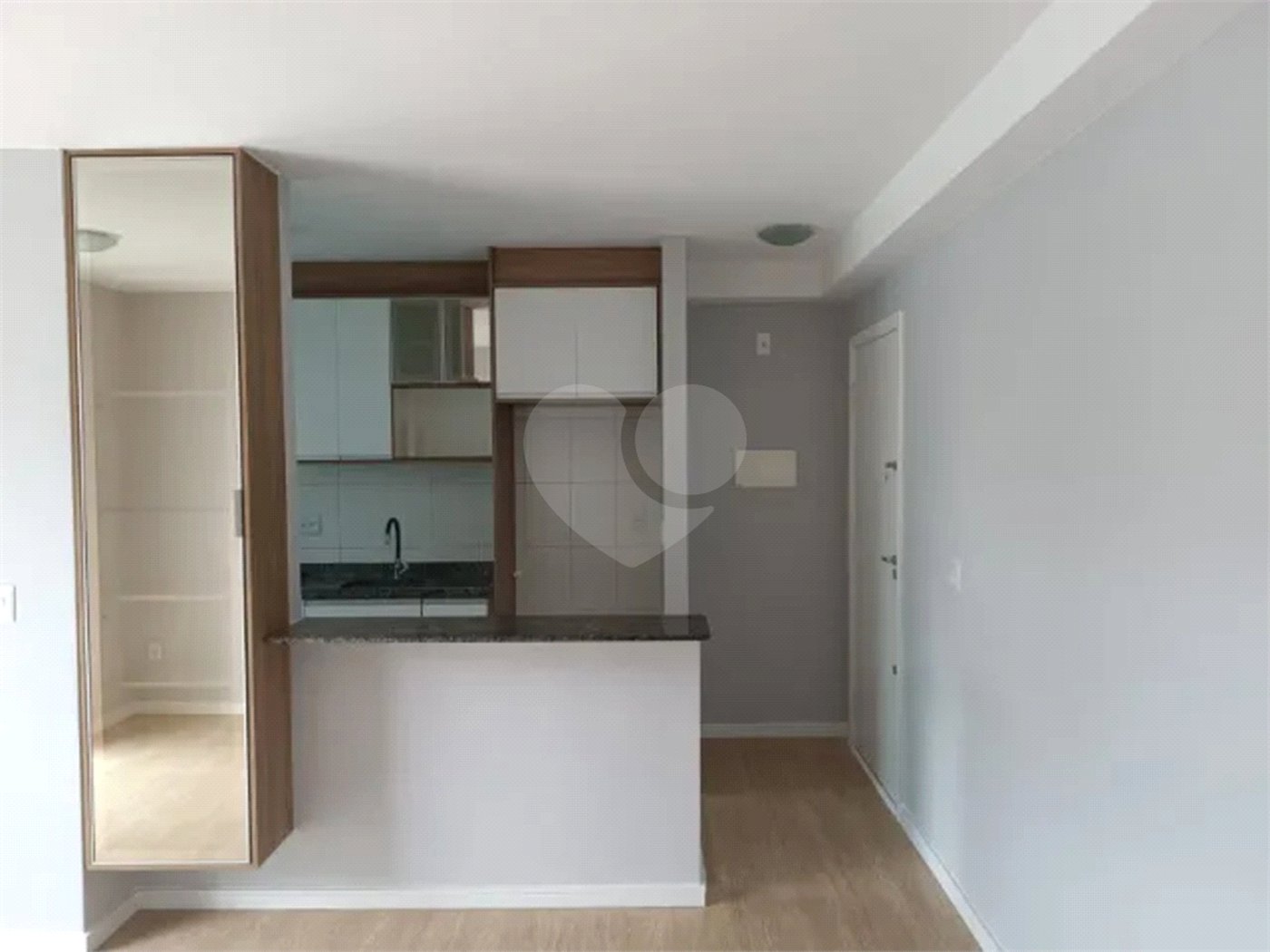 Apartamento à venda com 2 quartos, sendo 1 suíte, em Vila Sanches, São José dos Campos, SP