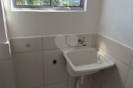 Apartamento a venda em Atibaia com 2 dormitórios.