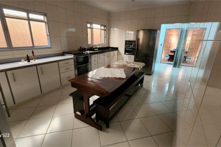 Casa à venda com 3 suítes em Jardim Presidente Dutra, Guarulhos, SP