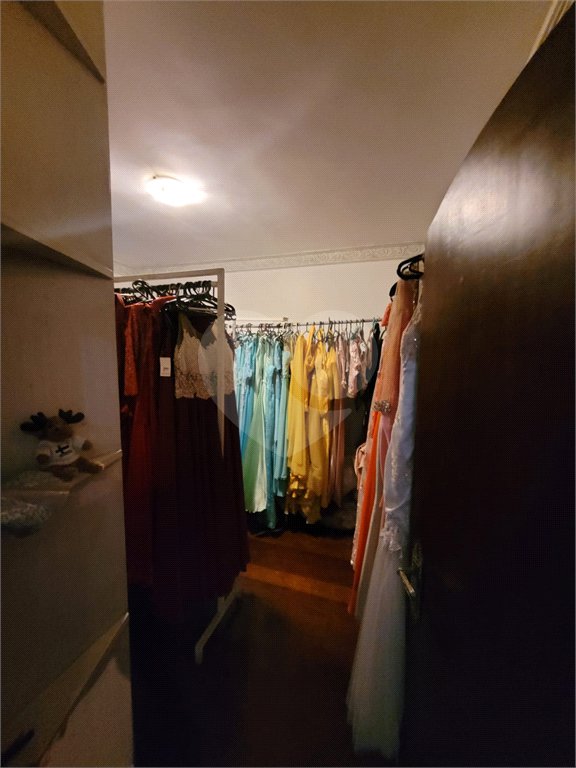 Casa à venda com 4 quartos, sendo 2 suítes,  em Vila Bela Flor, Mogi das Cruzes, SP