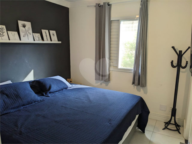 Apartamento à venda com 2 quartos, sendo 1 suíte,  em Jardim Rosa de Franca, Guarulhos, SP