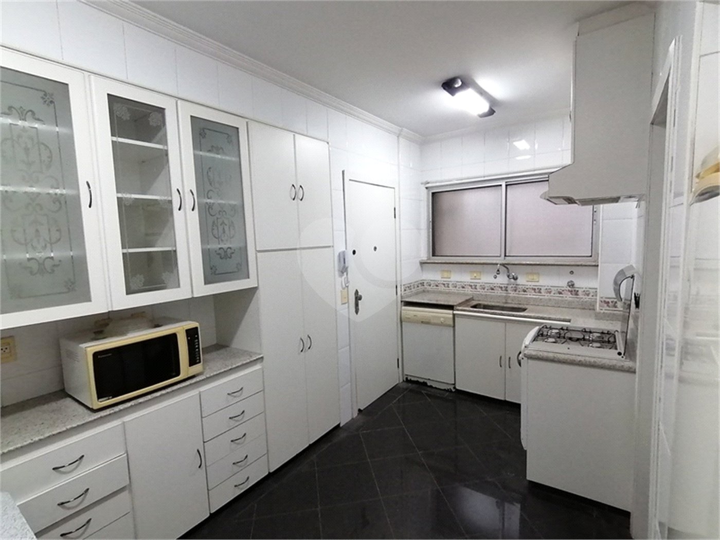 Apartamento à venda com 3 quartos, sendo 1 suíte, em Jardim Paulista, São Paulo, SP