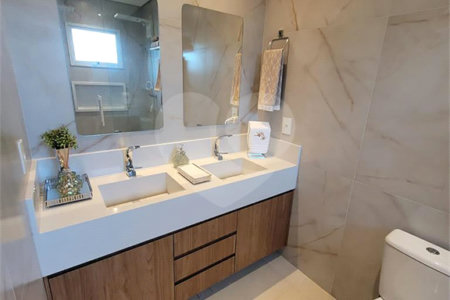 Casa à venda com 3 suítes no condomínio Villaggio Terra Nova, Atibaia - SP