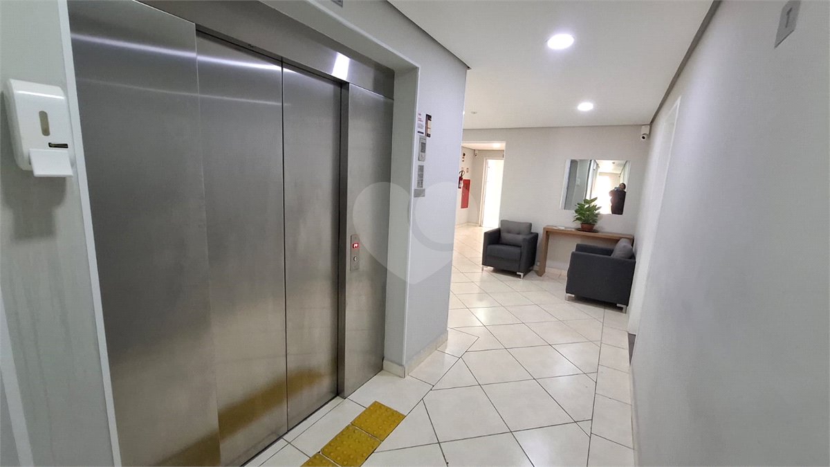 Apartamento à venda ou para alugar com 2 quartos em Parque Vitória, São Paulo, SP
