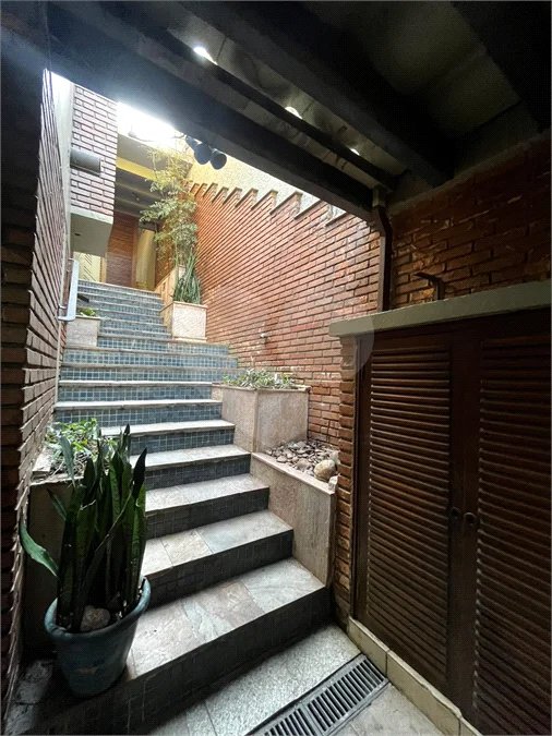 Sobrado à venda com 3 quartos, sendo 1 suíte, em Rolinópolis, São Paulo, SP
