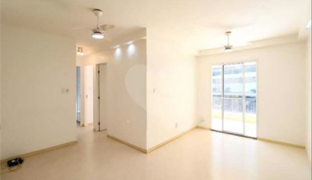 Apartamento à venda ou para alugar com 3 quartos, sendo 1 suíte,  em Vila Andrade, São Paulo, SP