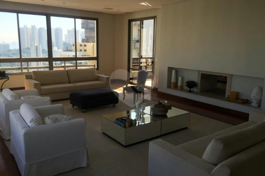 Apartamento à venda ou para alugar com 4 suítes em Morumbi, São Paulo, SP