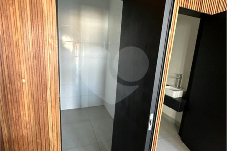 Casa Térrea à venda com 3 quartos, sendo 1 suíte, em Jardim do Lago, Atibaia, SP