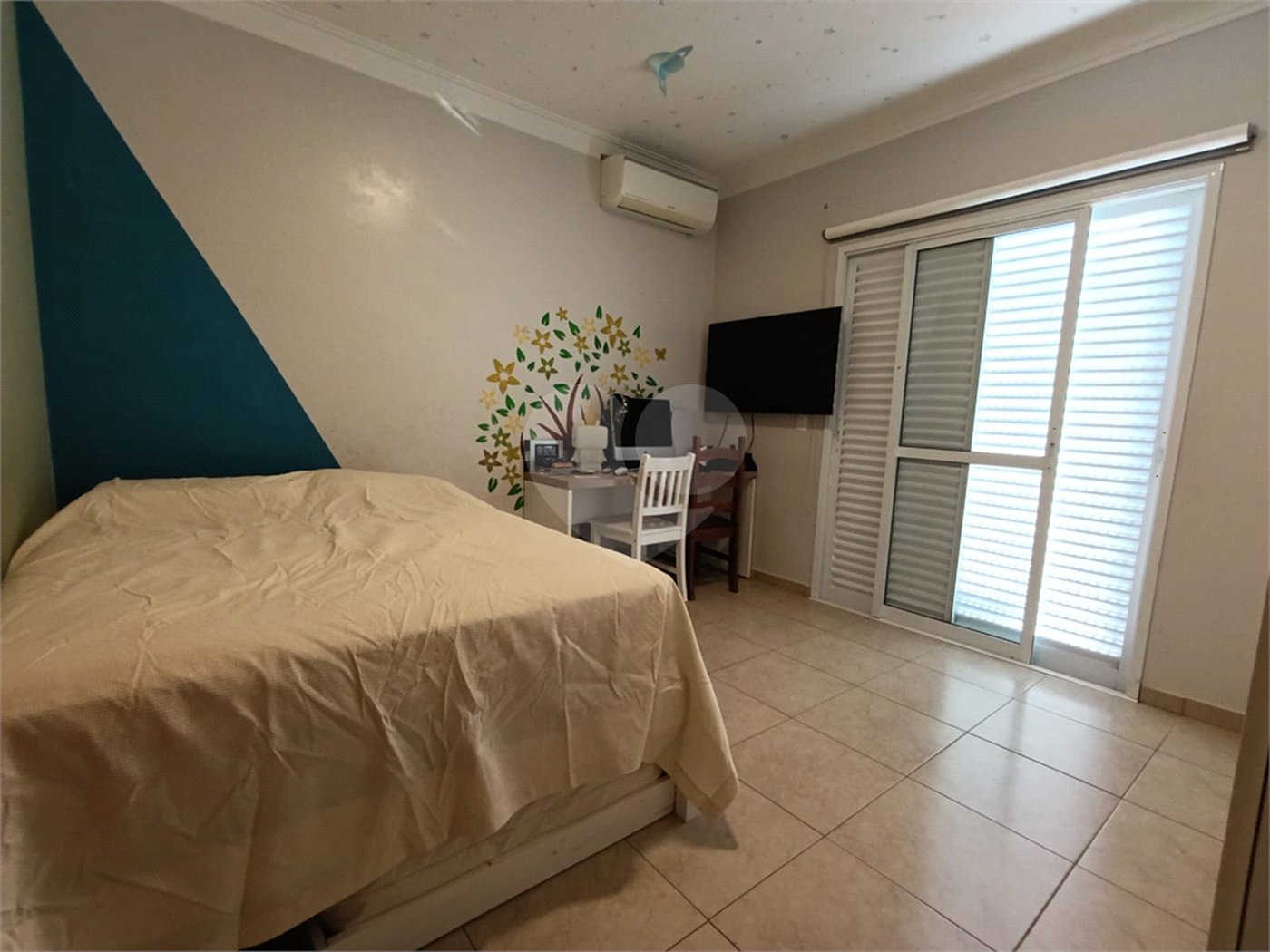 Casa à venda com 4 quartos, sendo 1 suíte, no condomínio Jardim Reserva Bom Viver de Indaiatuba, Indaiatuba - SP