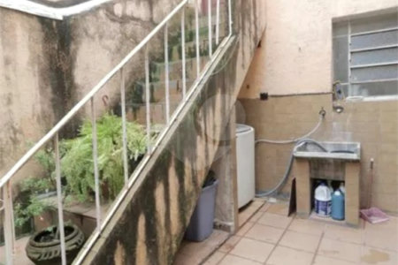 Sobrado à venda com 3 quartos, sendo 1 suíte, em Vila Invernada, São Paulo, SP
