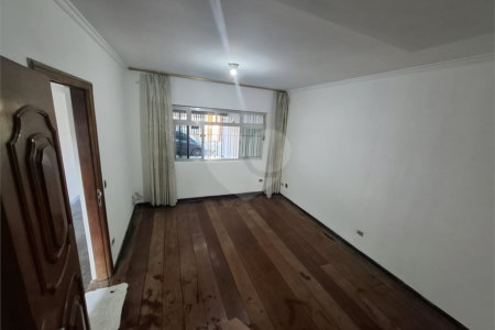 Sobrado à venda com 3 quartos, sendo 1 suíte, em Campo Grande, São Paulo, SP