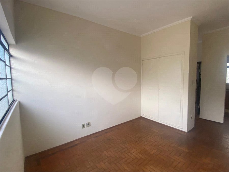 Casa à venda com 3 quartos, sendo 1 suíte, no Centro, Araraquara, SP