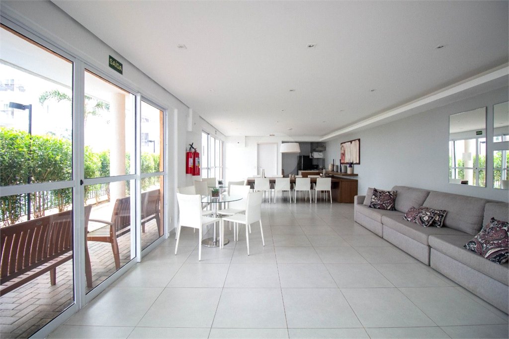 Apartamento à venda ou para alugar com 2 quartos, sendo 1 suíte, em Jardim Carambeí, São Roque, SP