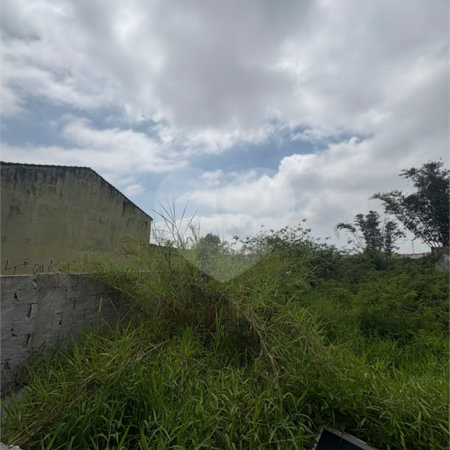 Terreno à venda em Jardim Quaresmeira, Suzano, SP