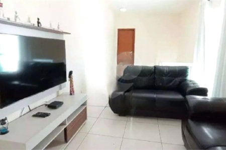 Cobertura à venda com 4 quartos, sendo 2 suítes,  em Algodoal, Cabo Frio, RJ