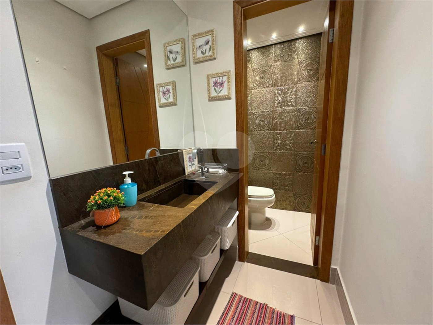 Casa à venda com 3 suítes em Vila Comercial, São Paulo, SP