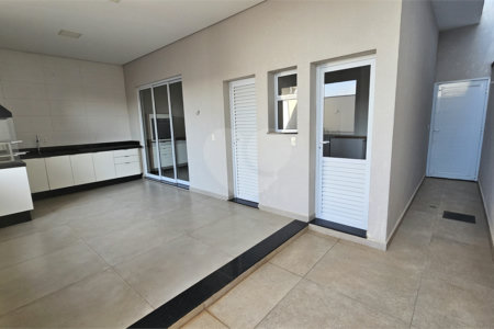 Casa para alugar com 3 suítes no condomínio Dona Lucila, Indaiatuba - SP