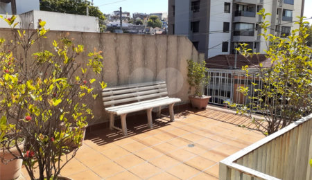 Sobrado à venda com 3 quartos, sendo 2 suítes,  em Vila Anglo Brasileira, São Paulo, SP