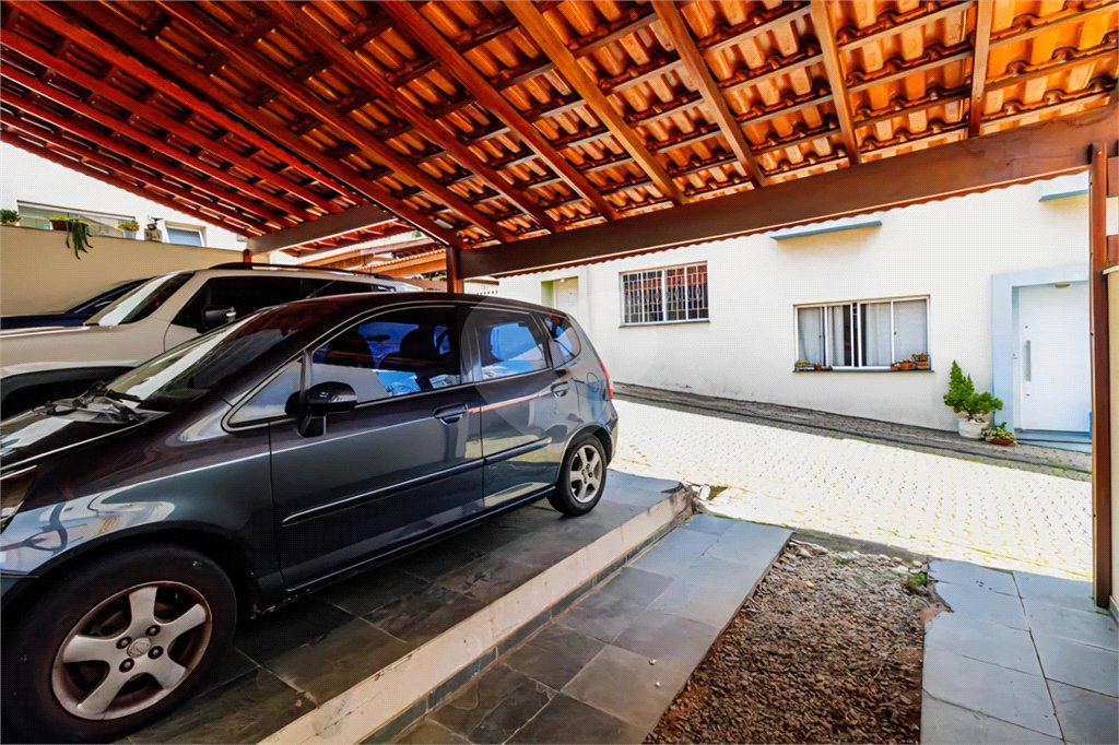 Casa à venda com 3 quartos, sendo 1 suíte,  no condomínio Villa Bella, São Paulo - SP