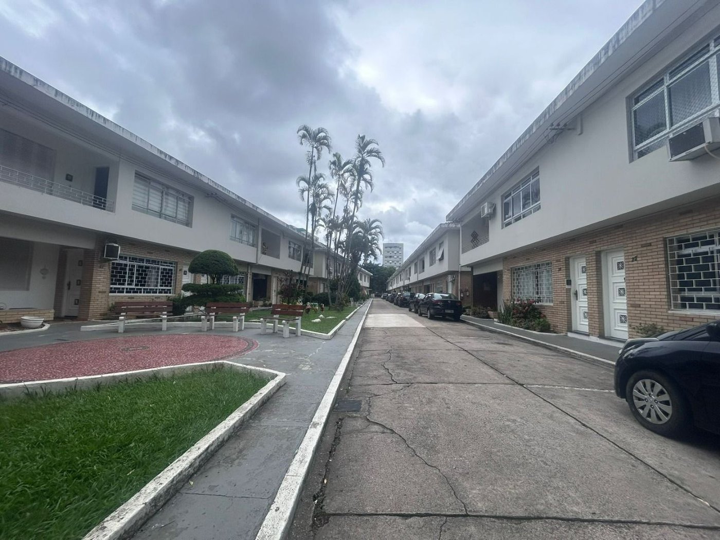 Casa com 2 dormitórios para alugar, 120 m² por R$ 5.000,00/mês - Encruzilhada - Santos/SP