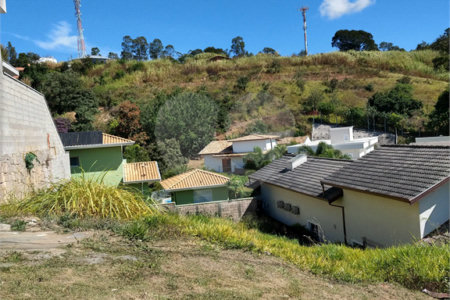 Terreno à venda com 1 suíte em Pinheirinho, Vinhedo, SP
