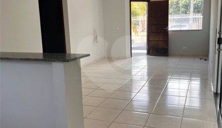 Casa à venda com 3 quartos em Ipê, Três Lagoas, MS