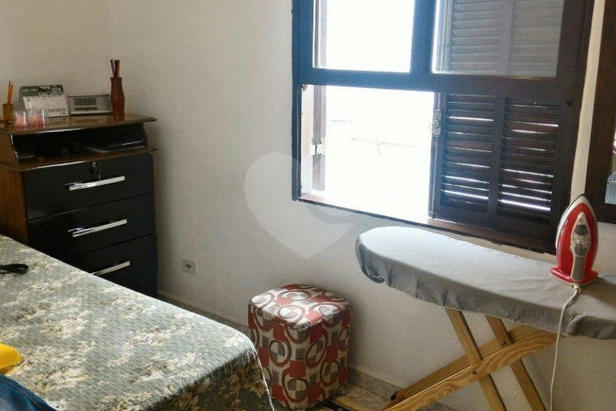 Sobrado à venda com 6 quartos em Santa Teresinha, São Paulo, SP