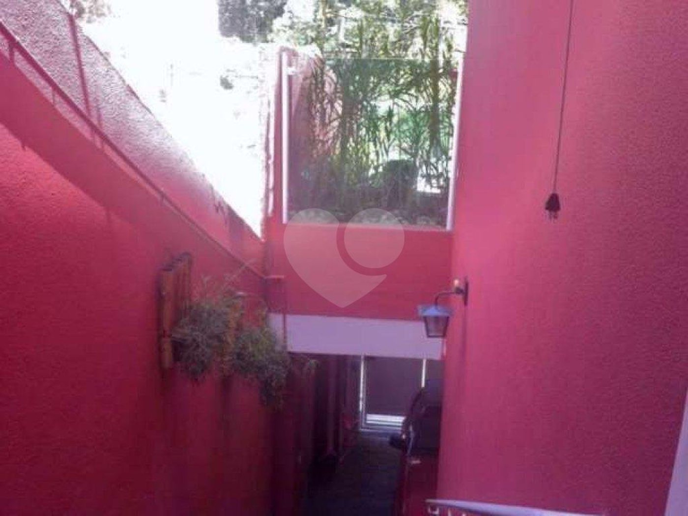 Sobrado à venda com 3 quartos, sendo 2 suítes,  em Jardim das Vertentes, São Paulo, SP