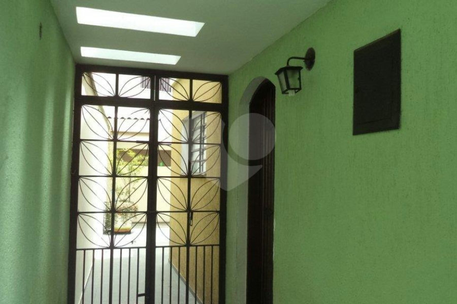Sobrado à venda com 3 quartos, sendo 1 suíte, em Parada Inglesa, São Paulo, SP