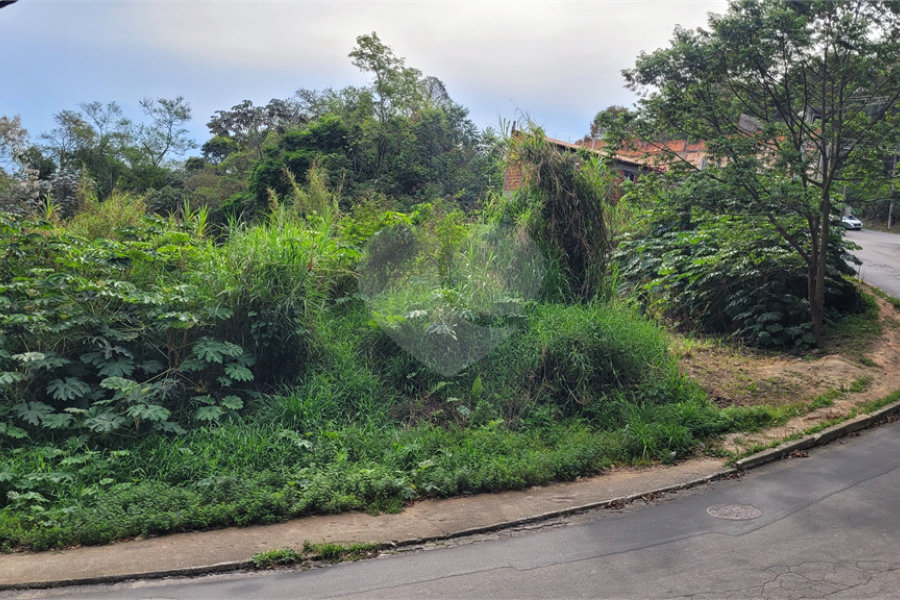 Terreno à venda em Barreiro, Mairiporã, SP
