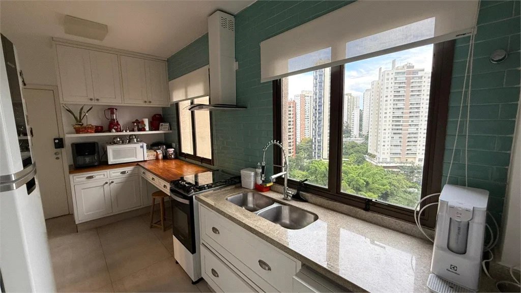 Apartamento à venda com 3 quartos, sendo 1 suíte, em Vila Suzana, São Paulo, SP