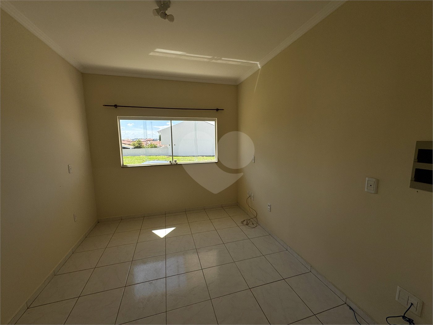 Casa à venda ou para alugar com 4 quartos, sendo 2 suítes, no condomínio Ibiti do Paço, Sorocaba - SP