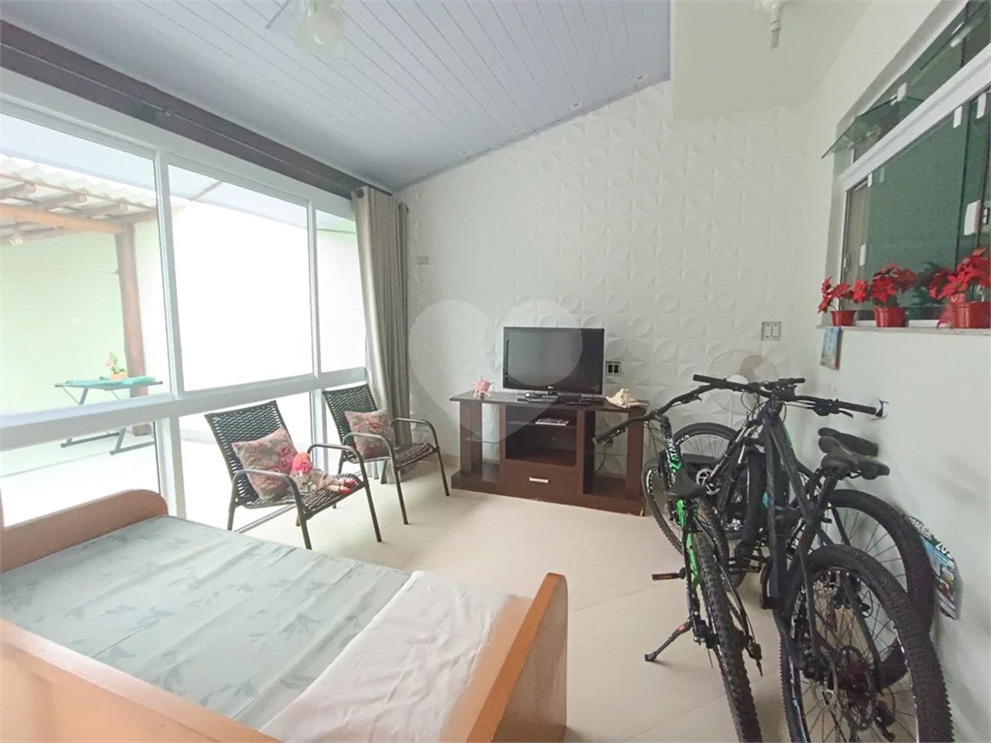 Casa à venda com 2 quartos, sendo 1 suíte, em Morada da Praia, Bertioga, SP
