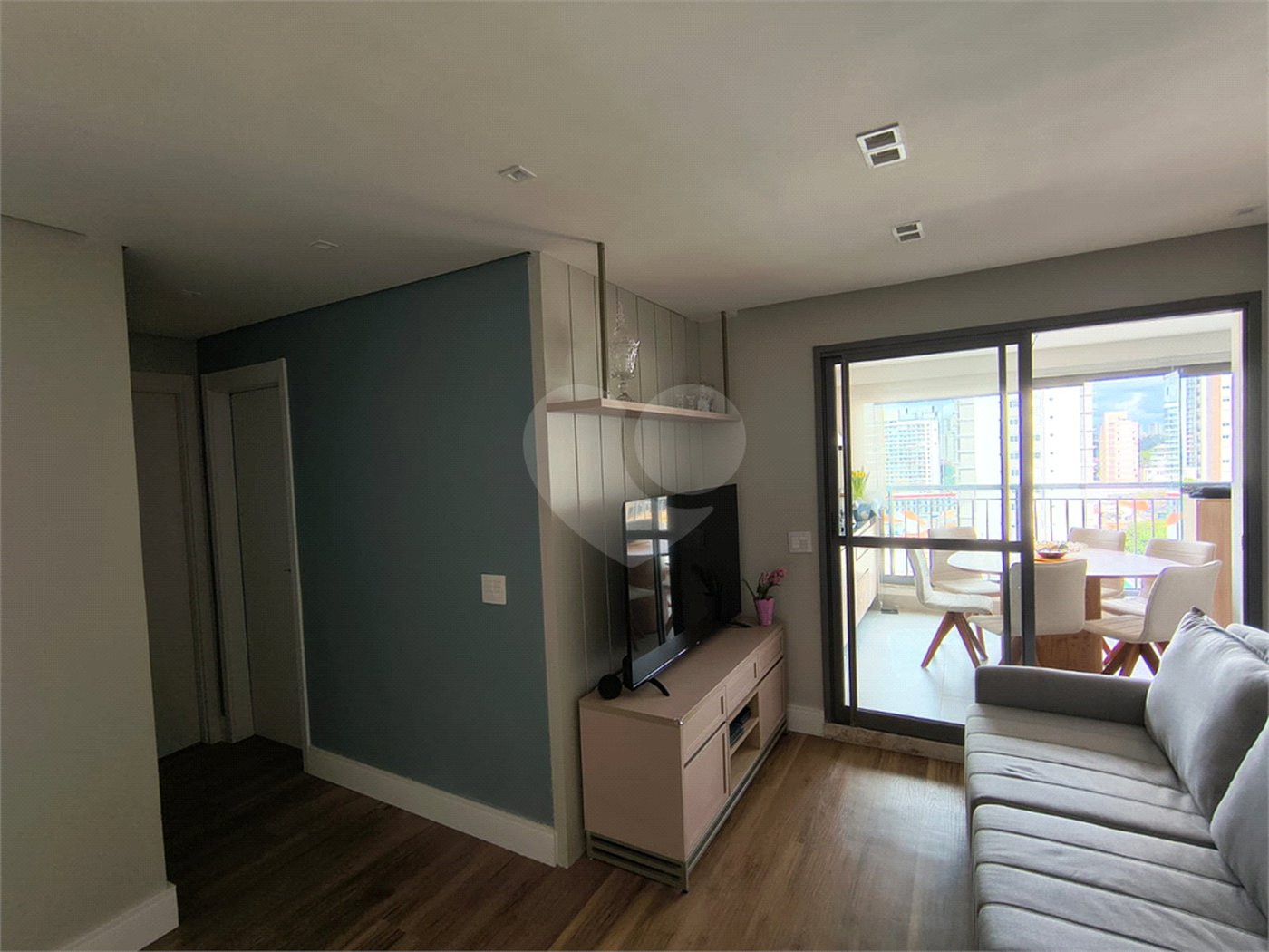 Apartamento Mobiliado 2 Suítes - 72 mts² - Ar Condicionado - 1 vaga - 400 do Metrô Alto do Ipiranga