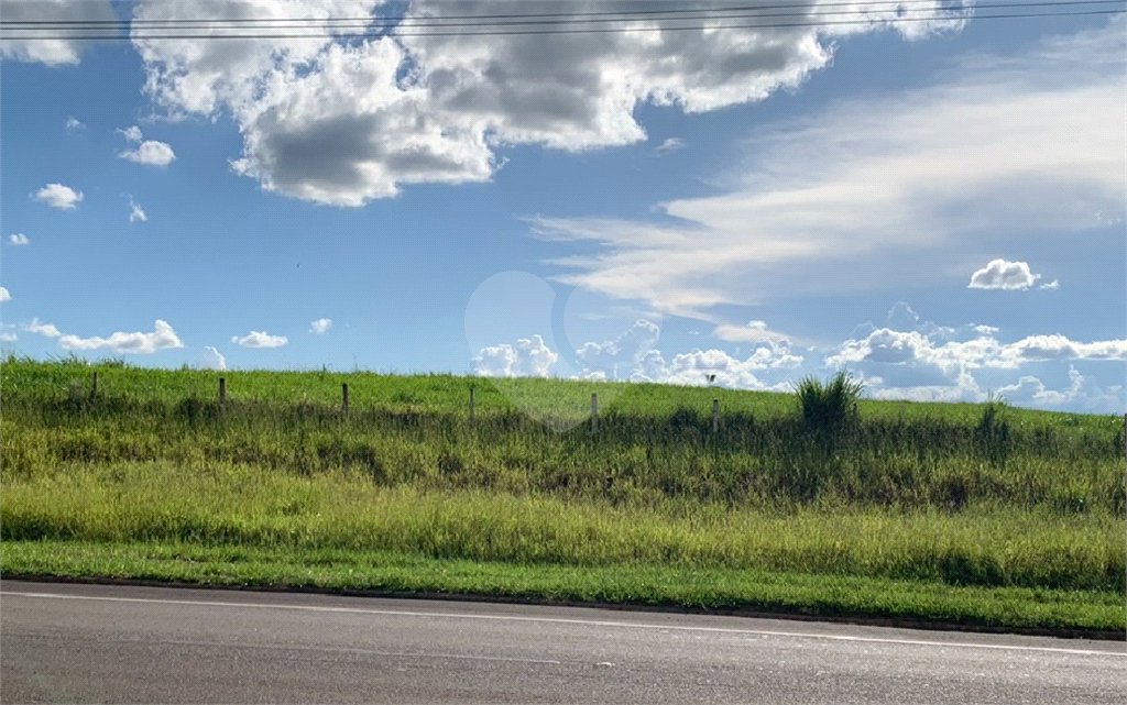 Área de terra no distrito de Água vermelha/SP