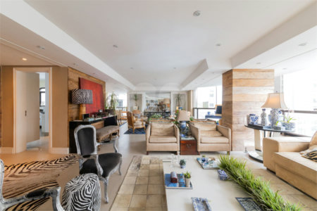 Apartamento à venda com 3 quartos, sendo 2 suítes, em Itaim Bibi, São Paulo, SP