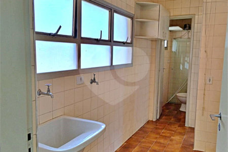 Apartamento à venda com 3 quartos, sendo 1 suíte, em Vila Olímpia, São Paulo, SP