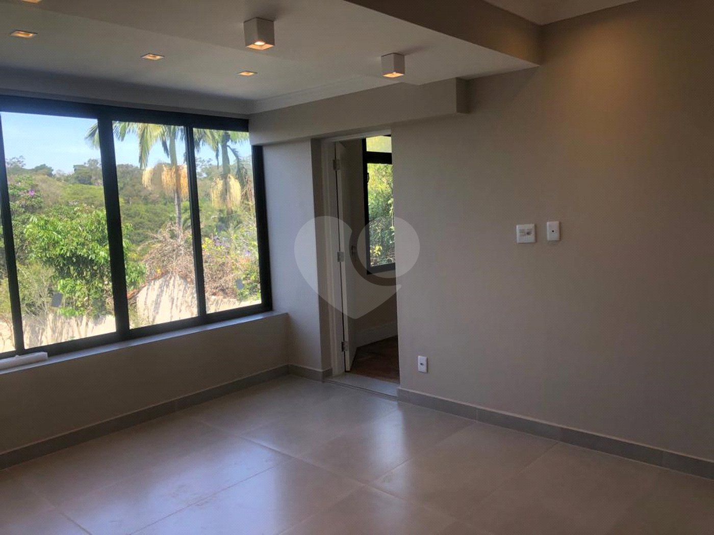 Casa à venda com 4 quartos, sendo 2 suítes,  em Horto Florestal, São Paulo, SP