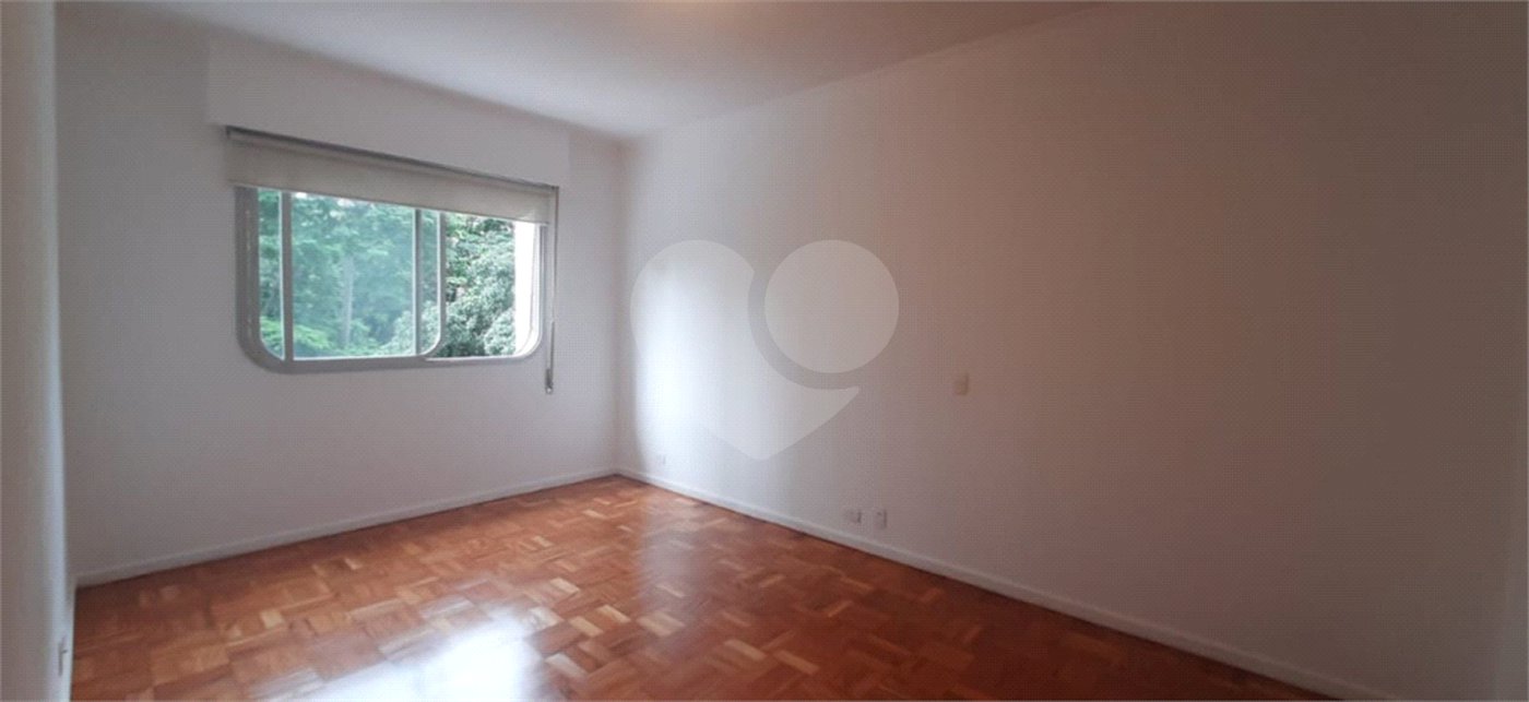 Apartamento para alugar com 3 quartos, sendo 1 suíte,  em Jardim Marajoara, São Paulo, SP