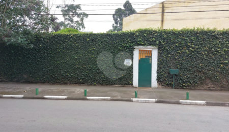 Casa à venda ou para alugar com 6 quartos, sendo 2 suítes, em Parque São George, Cotia, SP