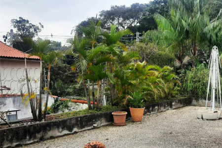 Sobrado à venda com 4 quartos, sendo 2 suítes,  em Bela Aliança, São Paulo, SP
