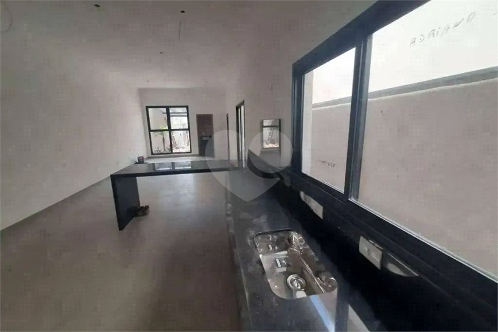 Casa Térrea à venda com 3 suítes em Jardim do Lago, Atibaia, SP