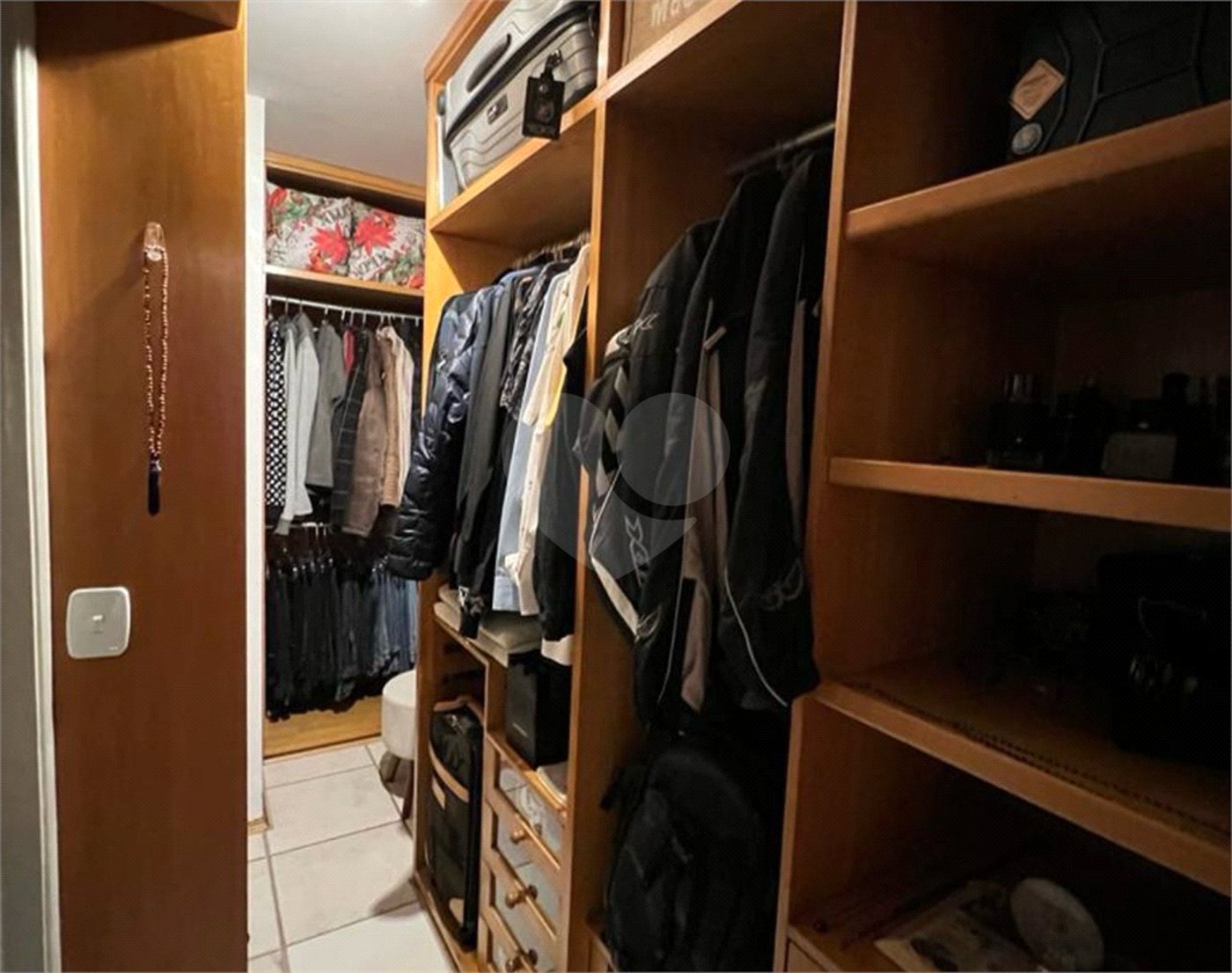 Apartamento à venda com 3 quartos, sendo 1 suíte,  em Vila Andrade, São Paulo, SP